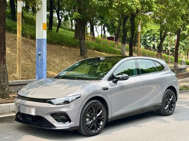 Фотография автомобиля — Leapmotor Lafa 5