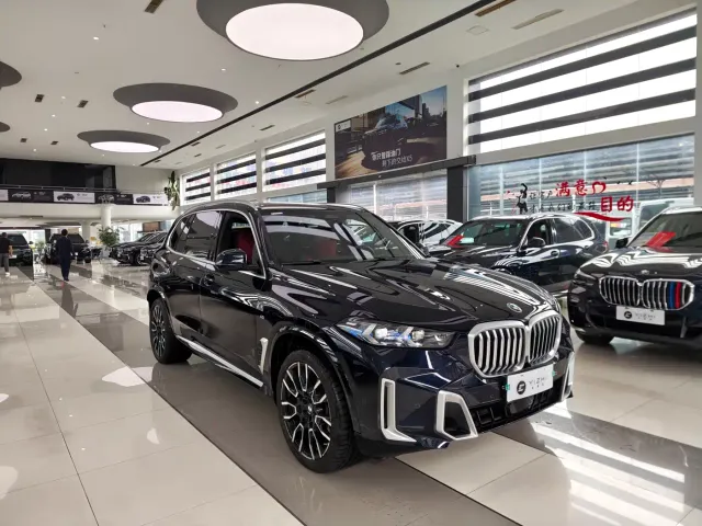 BMW X5 — Фото автомобиля 3