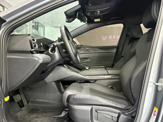 BYD Qin L — Фото автомобиля 4