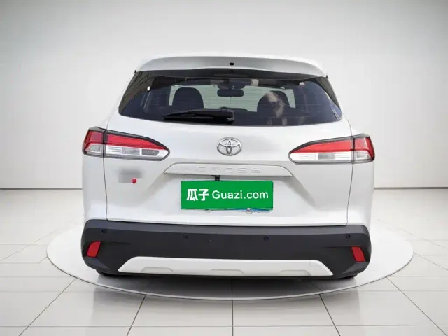 Toyota Corolla Cross — Фото автомобиля 3