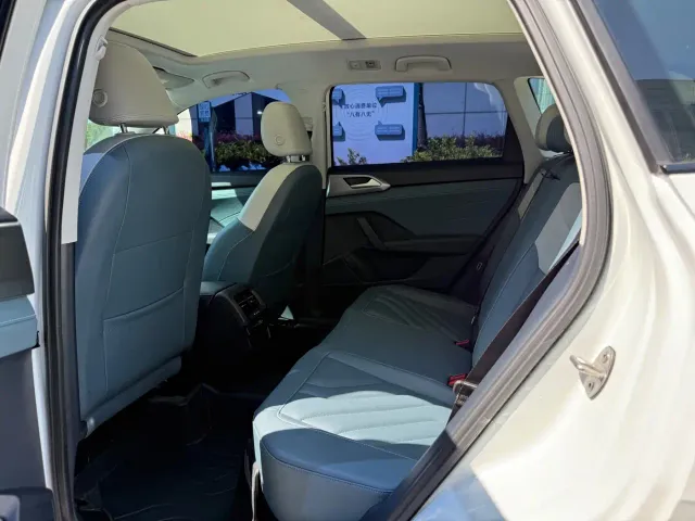 Volkswagen Tharu — Фото автомобиля 6