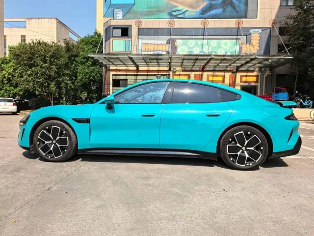 Xiaomi SU7 — Фото автомобиля 23