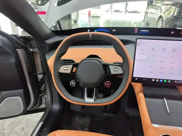 Xiaomi YU7 — Фото автомобиля 10