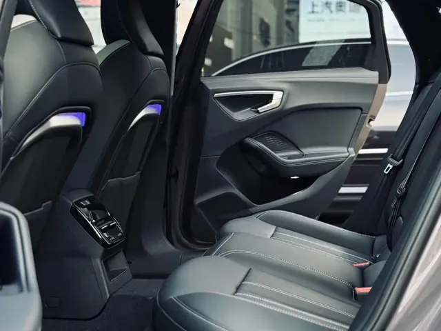 Audi A5L — Фото автомобиля 13