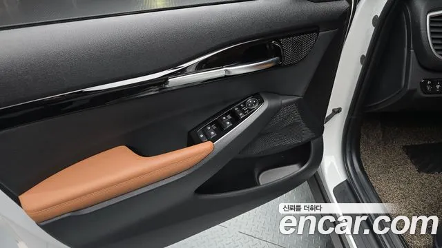 Kia Seltos New — Фото автомобиля 13