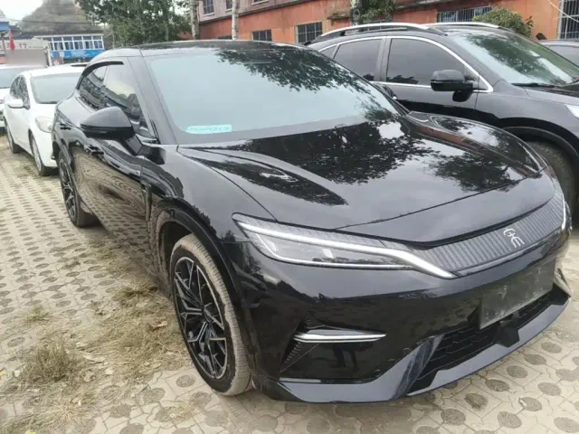 BYD Song L EV — Фото автомобиля 3