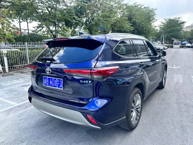 Toyota Highlander — Фото автомобиля 2