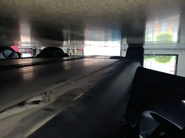 Tesla Model Y — Фото автомобиля 21