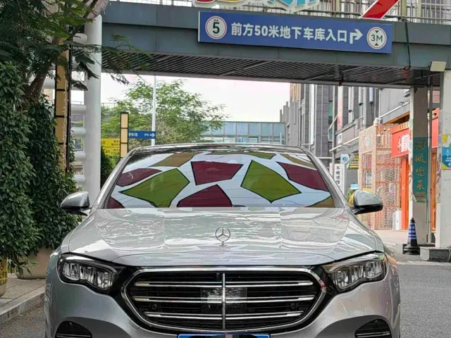 Mercedes-Benz E-Class — Фото автомобиля 7