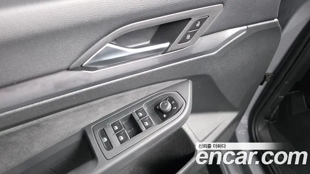 Volkswagen Golf Golf 8 поколение 2.0 TDI Prestige — Фото автомобиля 24