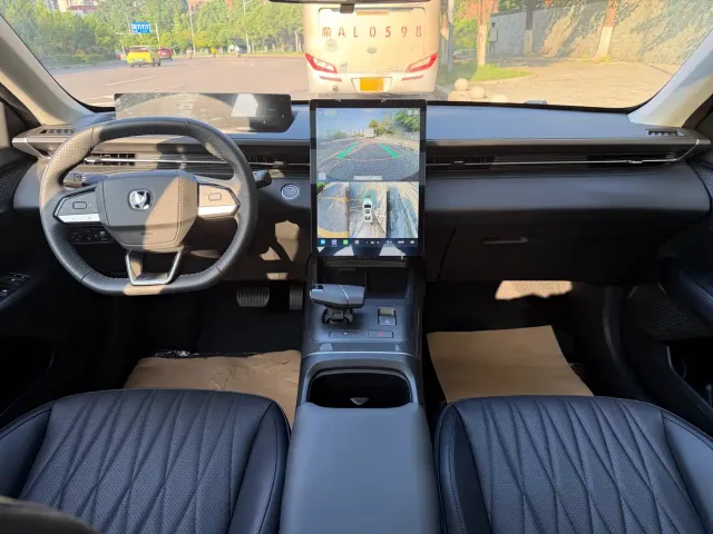 Changan Eado — Фото автомобиля 6