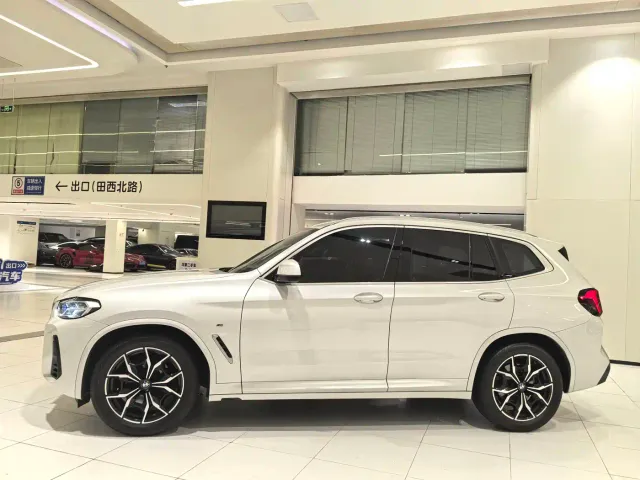 BMW X3 — Фото автомобиля 4
