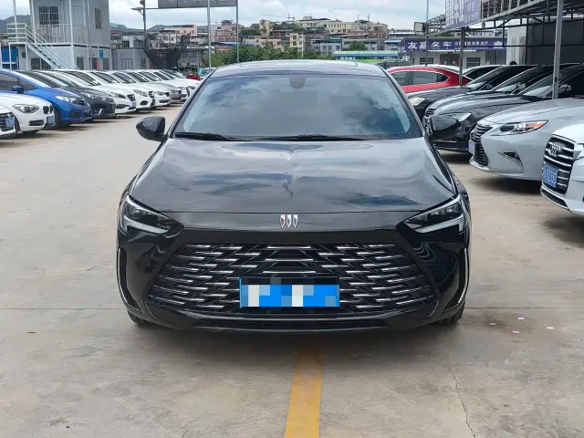 Buick Regal — Фото автомобиля 2