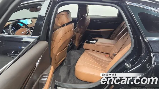 Genesis G80 Бензин 2.5 турбо 2WD — Фото автомобиля 26