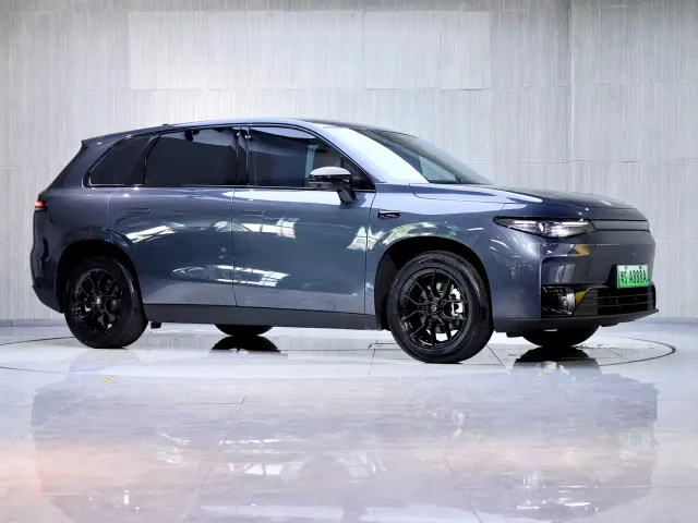 Leapmotor C10 — Фото автомобиля 3
