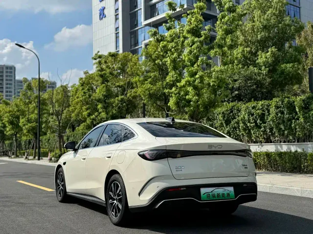 BYD Seal 06 — Фото автомобиля 6