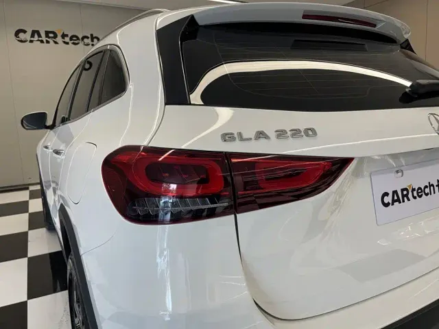 Mercedes-Benz GLA-Class — Фото автомобиля 10