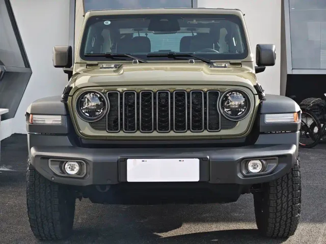 Jeep Wrangler — Фото автомобиля 2