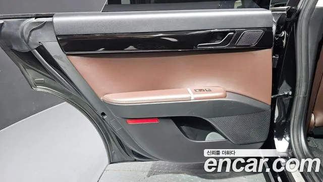 Hyundai Grandeur GN7 — Фото автомобиля 14