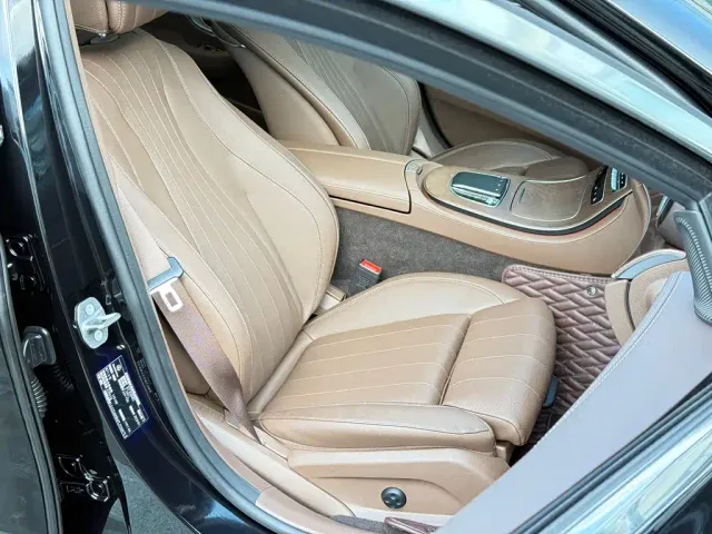 Mercedes-Benz E-Class — Фото автомобиля 16