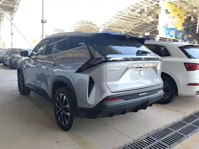 Geely Boyue — Фото автомобиля 4