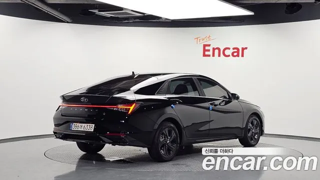 Hyundai AVANTE Avante (CN7) — Фото автомобиля 2