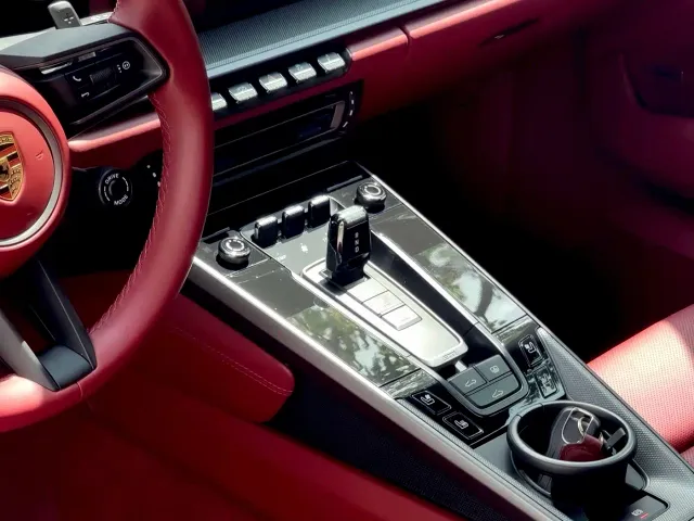 Porsche 911 — Фото автомобиля 12