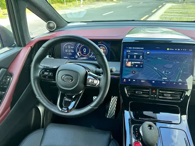 GAC Trumpchi M8 — Фото автомобиля 6