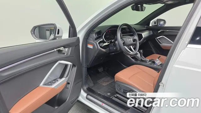 Audi Q3 35 TDI Premium — Фото автомобиля 12