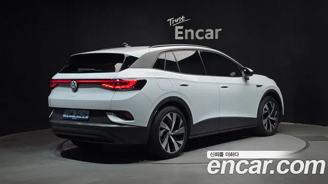 Volkswagen ID.4 — Фото автомобиля 2