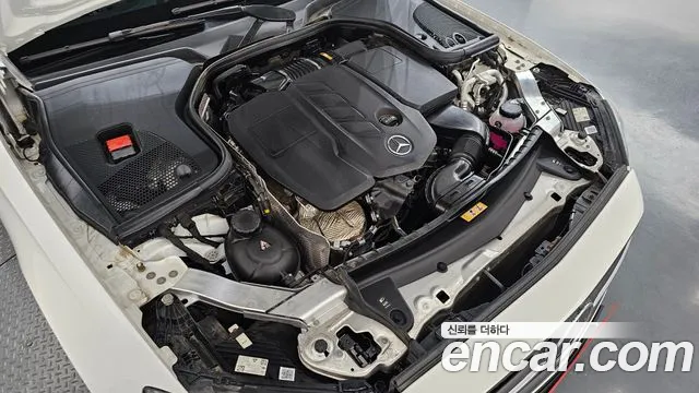 Mercedes-Benz E-Class — Фото автомобиля 6
