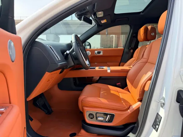 Li Auto L7 — Фото автомобиля 4