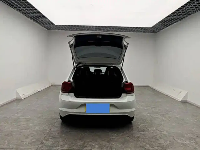 Volkswagen Polo — Фото автомобиля 14