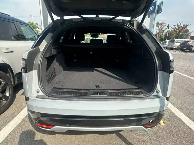 Land Rover Range Rover Velar — Фото автомобиля 13