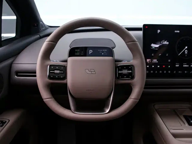 Li Auto i6 — Фото автомобиля 7