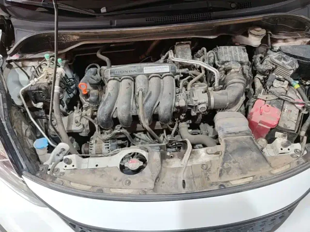 Honda Fit — Фото автомобиля 19