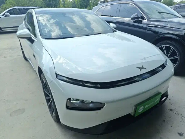 Xpeng P7 — Фото автомобиля 3