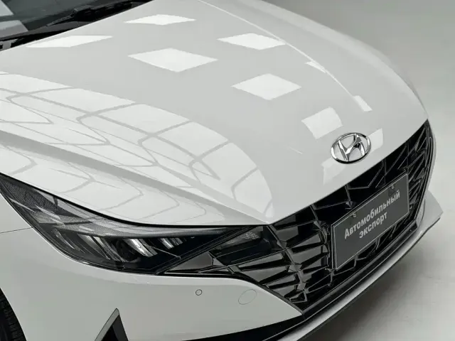 Hyundai Elantra 2022 240TGDi DCT LUX Premium Edition — Фото автомобиля 5