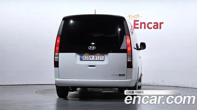 Hyundai Staria — Фото автомобиля 4