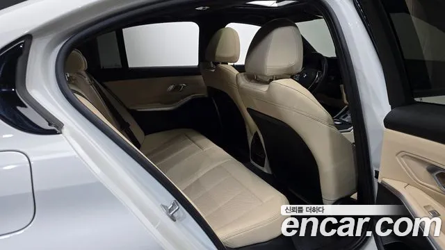 BMW 3 Series G20 — Фото автомобиля 11