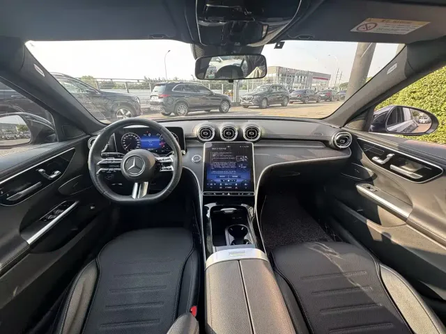 Mercedes-Benz C-Class — Фото автомобиля 10