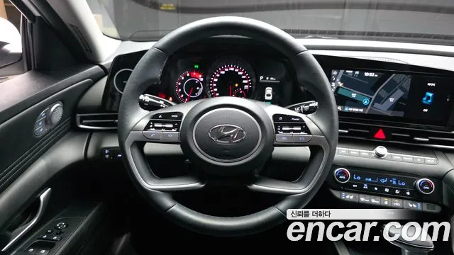 Hyundai AVANTE Avante (CN7) — Фото автомобиля 13