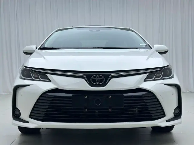Toyota Corolla — Фото автомобиля 2