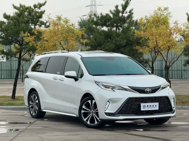 Toyota Granvia — Фото автомобиля 3