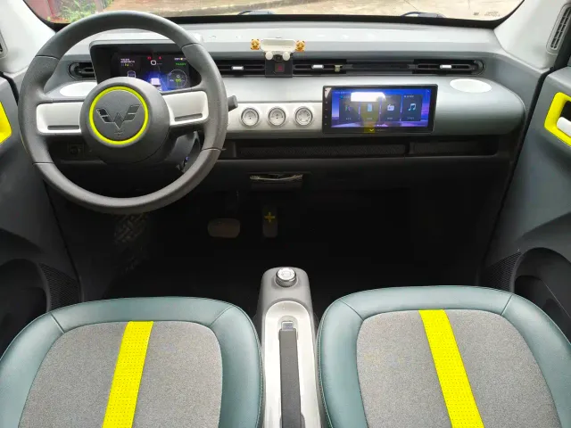 Wuling Hongguang Mini EV — Фото автомобиля 11