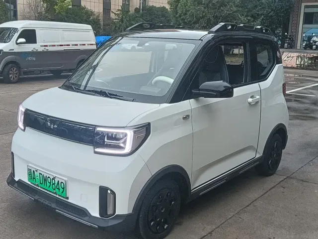 Фотография автомобиля — Wuling Hongguang Mini EV