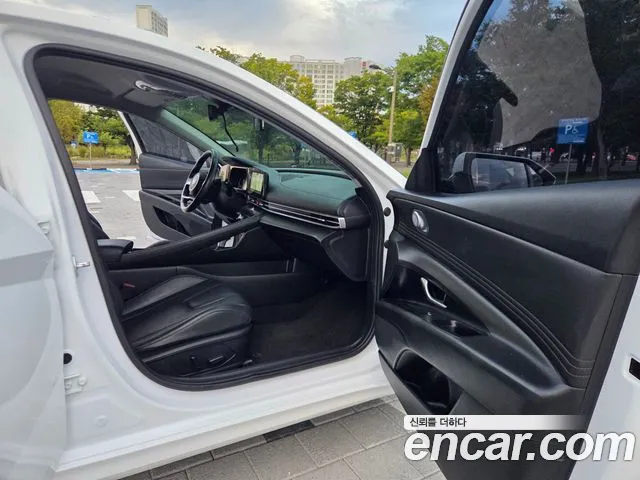 Hyundai Avante CN7 — Фото автомобиля 18