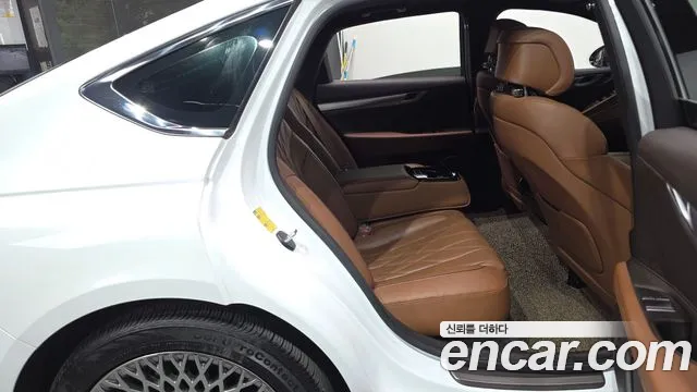 Genesis G80 Бензин 3.5 турбо AWD — Фото автомобиля 11