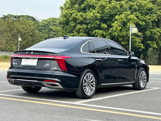 Hongqi H5 — Фото автомобиля 6