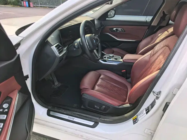 BMW i3 — Фото автомобиля 20